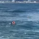 影/宜蘭烏石港賞鯨船遊客突脫救生衣落海　獲救送醫無礙