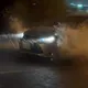 影/雨彈狂炸宜蘭！冬山街道慘淹腳踝　車輛劃過積水四濺