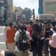影/台中北區大樓火警！補習班急疏散　疑學生抽菸點燃垃圾桶
