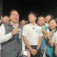 洋流席捲桃園！沈伯洋合體黃世杰　人潮塞爆中壢夜市