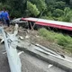 影/國1斗南段半聯結車爆胎翻落邊坡　駕駛奇蹟無傷