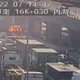 上班噩耗！國1東湖交流道「4大小車撞一團」紫爆回堵5公里