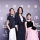金鐘61/同框劉若英！謝盈萱深V戰袍「正面全開」破尺度曬半球