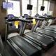 欠58萬勞健保拒繳！基隆知名健身房遭查封　28款器材淪法拍
