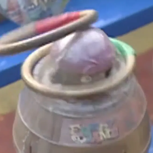 羨慕！高中生玩套圈圈「2次抱走台積電100股」價值逾19萬