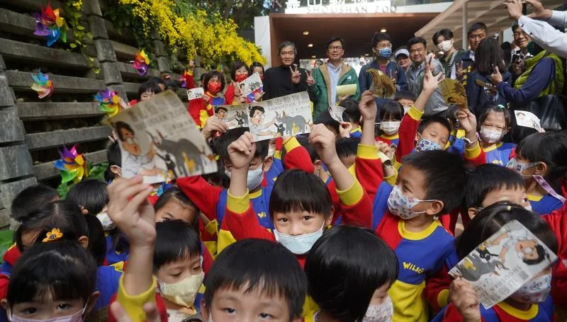 高雄壽山動物園試營運門票太搶手！黃牛喊破百元　陳其邁：「重點查緝」