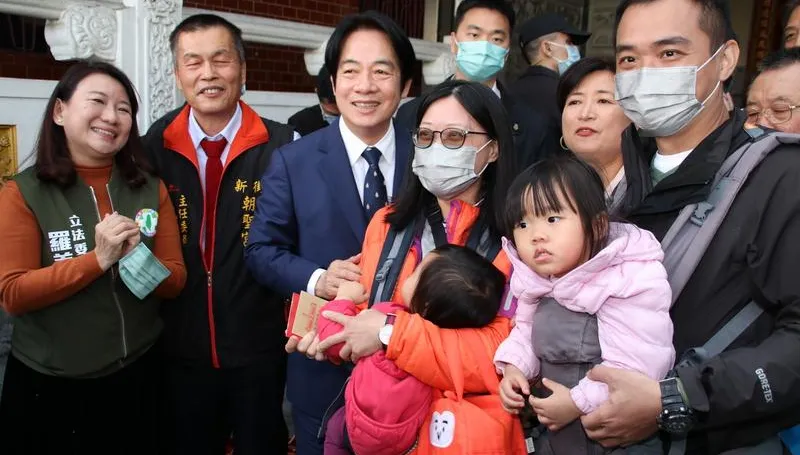 意有所指?副總統賴清德發福袋稱：去年任何不如意已過去 新年祝揚眉吐氣