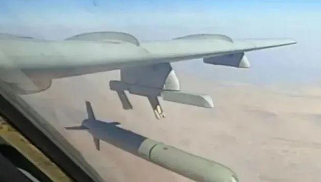 解放軍轟6K空射長劍-20導彈畫面首曝光　戰時可威脅關島目標