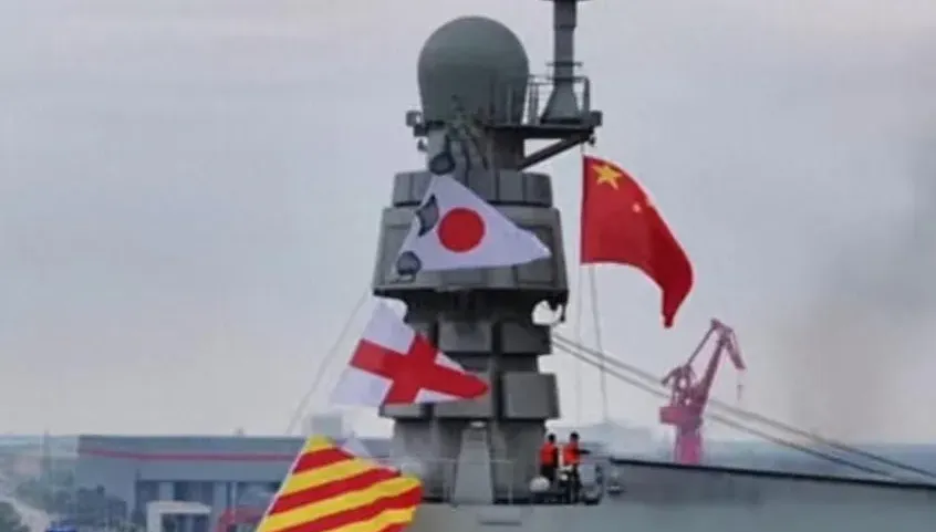 福建艦海試掛日本國旗？陸網友怒醮　真相曝光糗了！「旗語是18號船」