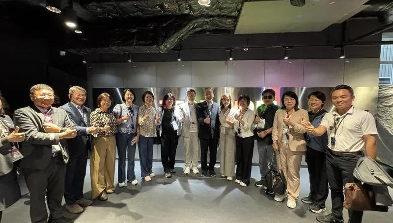 韓國瑜率立委參觀大阪世博台灣館驚豔　支持整館搬回國內