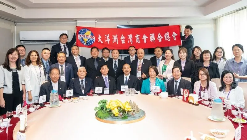 款宴台商喊「眼中沒有藍綠白」　韓國瑜：心中只有台灣情