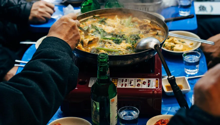 只吃不動!?韓國年輕人腸癌發病率全球第一 和「這種食物」有關