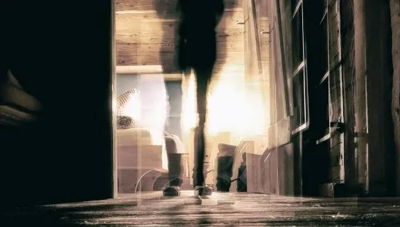 八大小姐陷感情糾葛選擇燒炭...男友在同處墜樓輕生　親妹曝：姊姊不願賣房