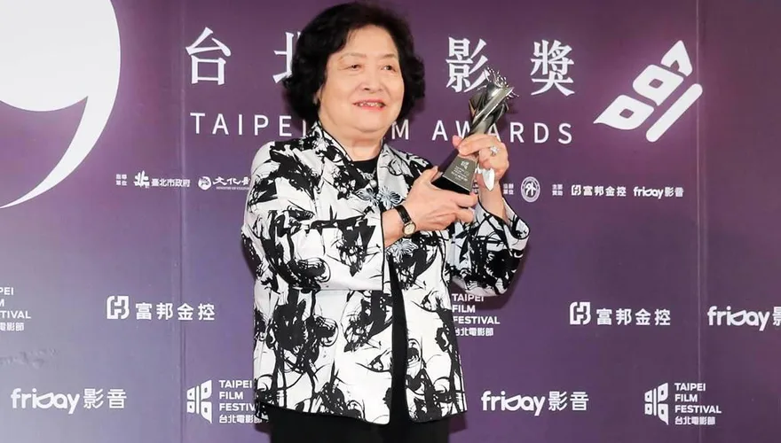 85歲劉引商「確診新冠病逝」！女兒證實今二殯火化　長眠陽明山花葬區