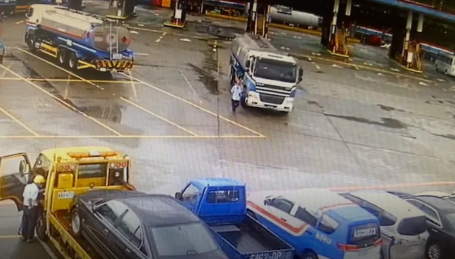 中油油裝車轉彎看嘸人　下秒外包工人遭狠輾！左大腿慘骨折…驚悚瞬間曝光
