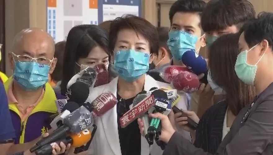搶救黃珊珊？藍營轟台北發660元敬老儲值金政策買票　本人回應了