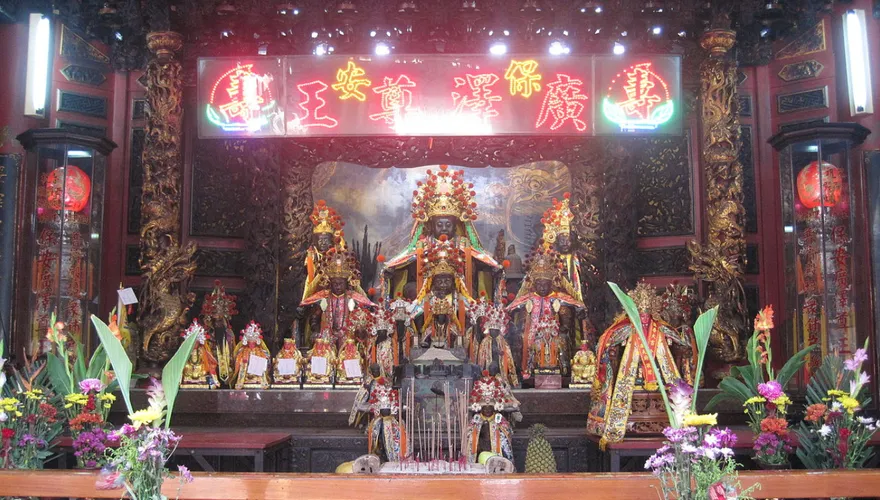 最有個性少年神明！南勢街西羅殿廣澤尊王威名震全台