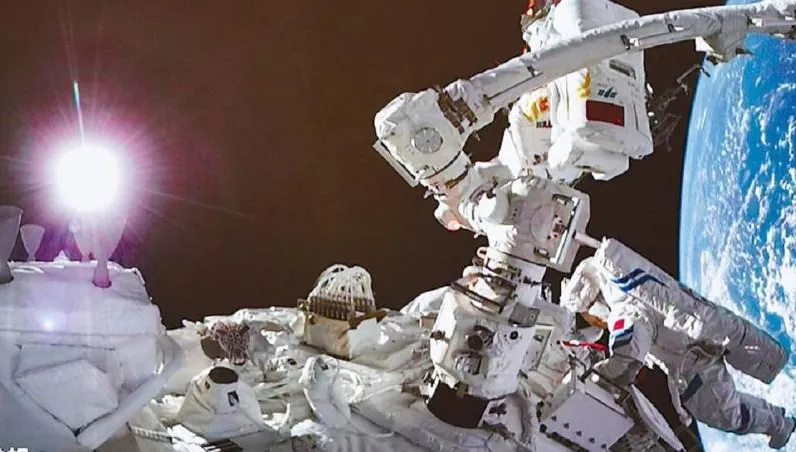 火星人真存在？大陸團隊著地新發現　曝3證據「10億年前曾存水」