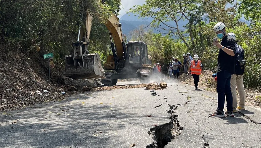 台東6.8強震／最新災情更新　赤柯山、六十石山搶通遊客撤離