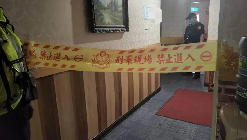 累了不想跑了！　殺女友兇嫌全台大逃亡 長椅躺平休息遭逮