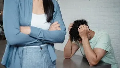 已婚男出軌女保險員6年！小三被抓包死不認　反爆人夫「淫亂性生活」