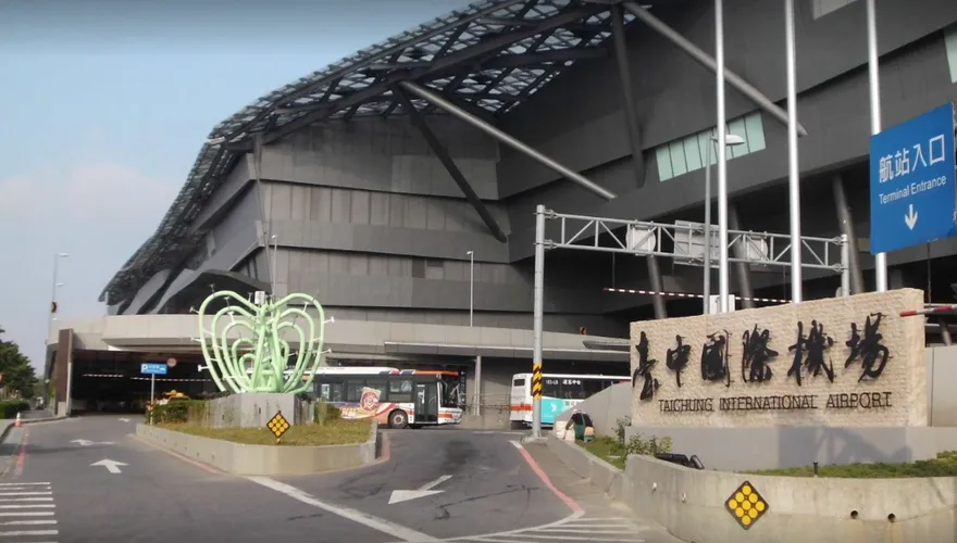 快訊／台中機場爆火災！燈光系統全失效　暫停起降2小時