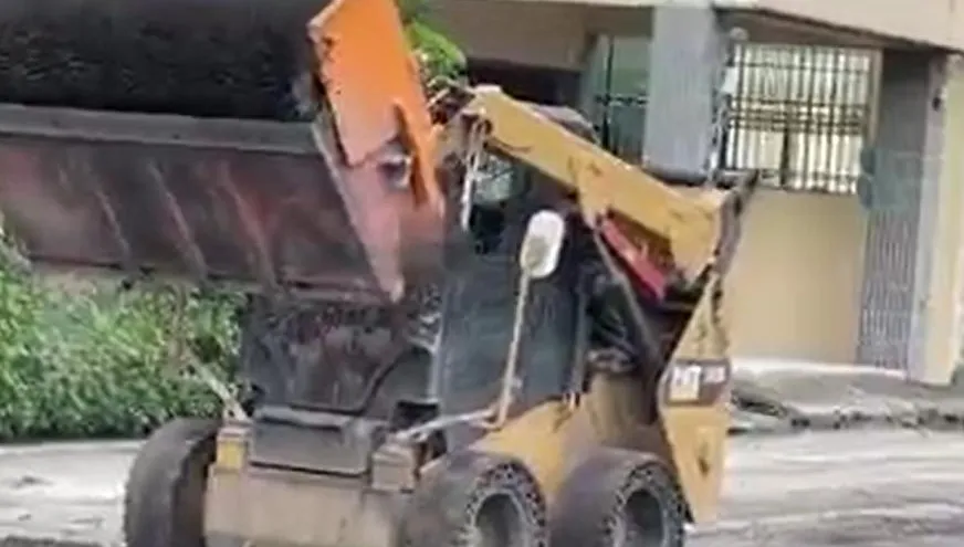 台南10歲童開「小山貓」鋪路　爸爸糟了！工務局認定違規開罰