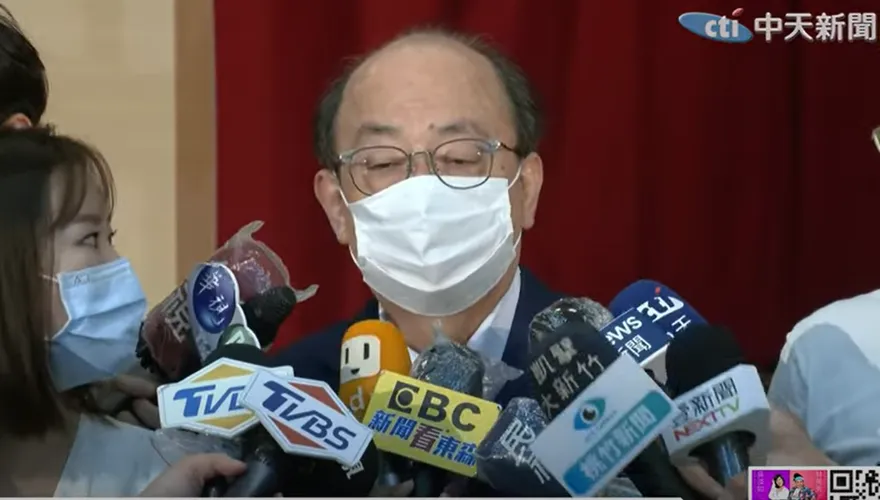 柯建銘「千字奇文」深度分析藍綠白混戰　網酸：新竹市長5號加油