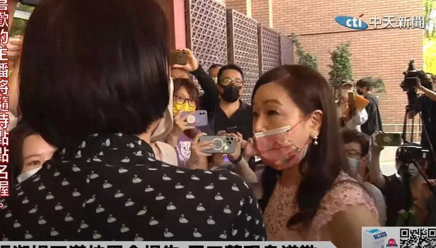 快訊／王鴻薇周玉蔻開戰！兩人北檢直接大撕逼