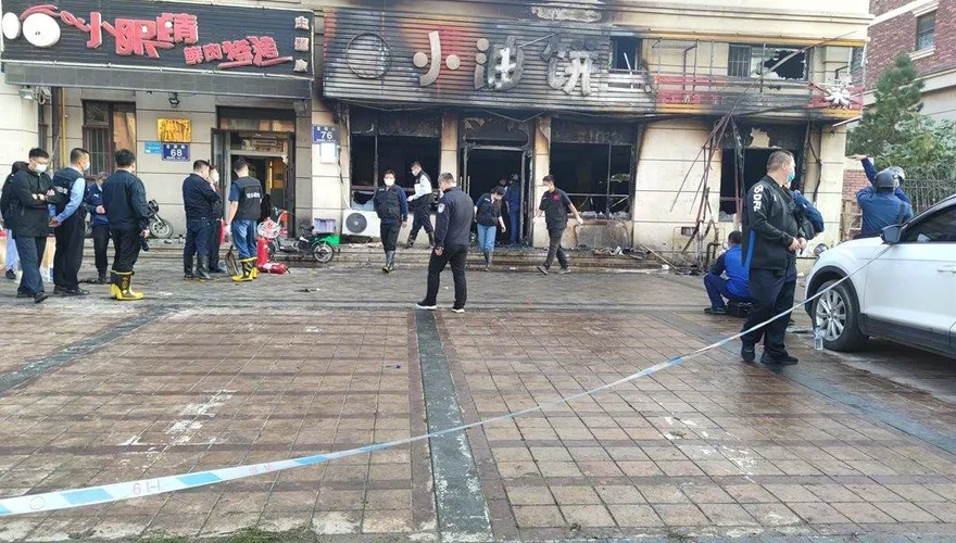 影／原因曝！長春餐廳「瓦斯外洩」起火致17死3傷　傳2樓遭封死無路可逃