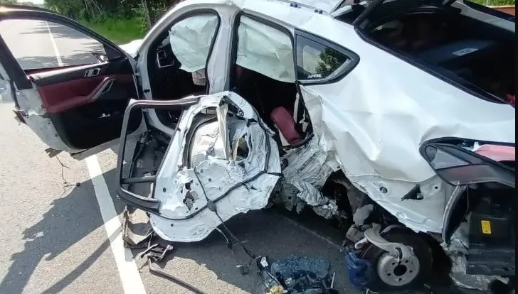 旗山警車執勤撞民車後續！BMW駕駛昏迷指數3　加護病房和死神搏鬥中