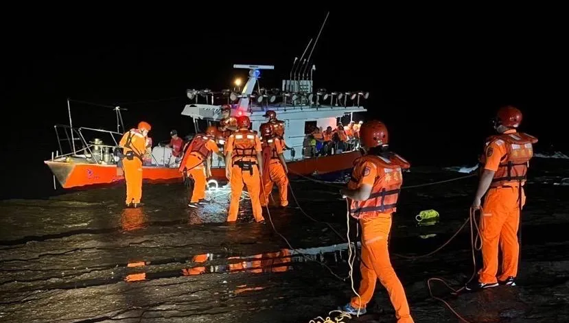 二膽上兵獲救內幕曝光！傳游到體力不支急call大陸海警求援