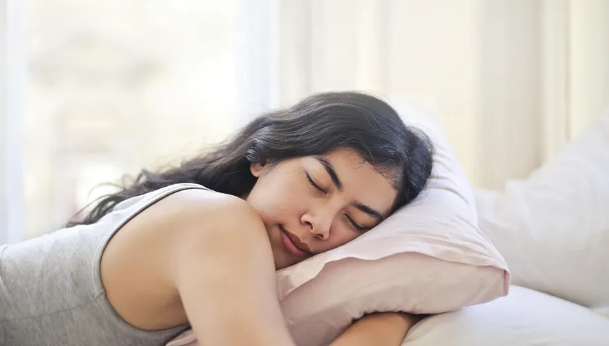 睡到半夜容易醒？研究發現：竟35%人一周3次每天半夜起床3次　醫點名6原因