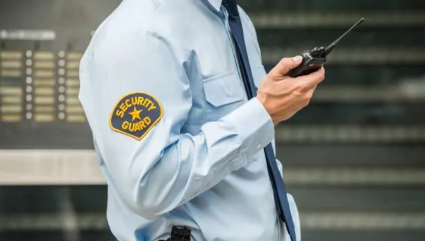 當保全被家人痛罵「沒出息」　內行揭驚人薪水：贏過一堆職業