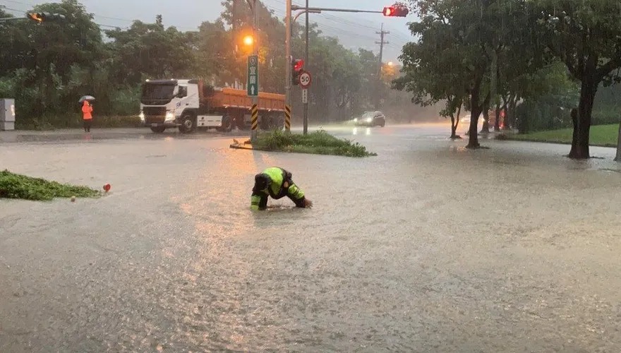 快訊/花蓮大豪雨部分地區土石流警戒！秀林鄉和平村明日停班課