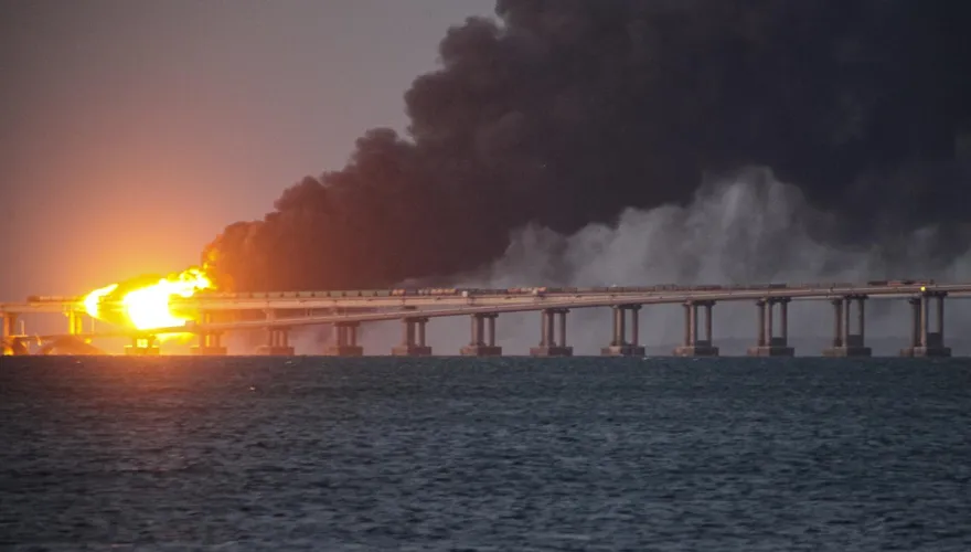 克里米亞大橋爆炸！烏克蘭稱「引爆卡車從俄進入」求給交代　俄軍最新動作曝