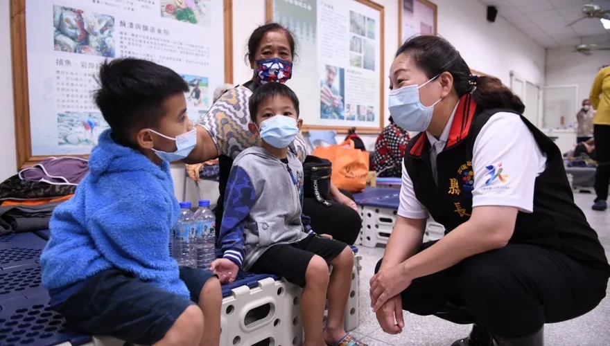 花蓮豪雨！縣長徐榛蔚「拚防災救災」　副總統賴清德卻為Kolas「拚選舉站台」