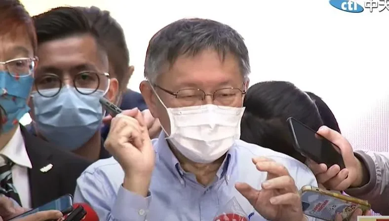 蔣孝嚴從未幫蔣萬安站台？柯文哲愣回「真奇怪」：可能他爸爸太多炸彈