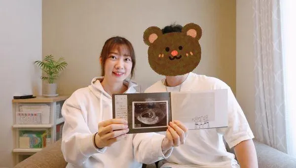 快訊/「漢娜在翻譯」宣布結婚！親曝已懷胎3月
