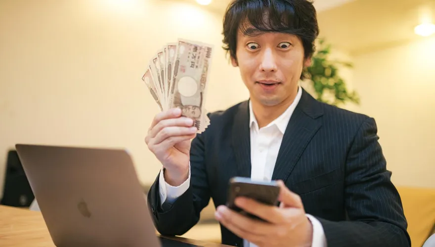 慶祝美股逆轉秀！　台股急拉317點成功站回萬三