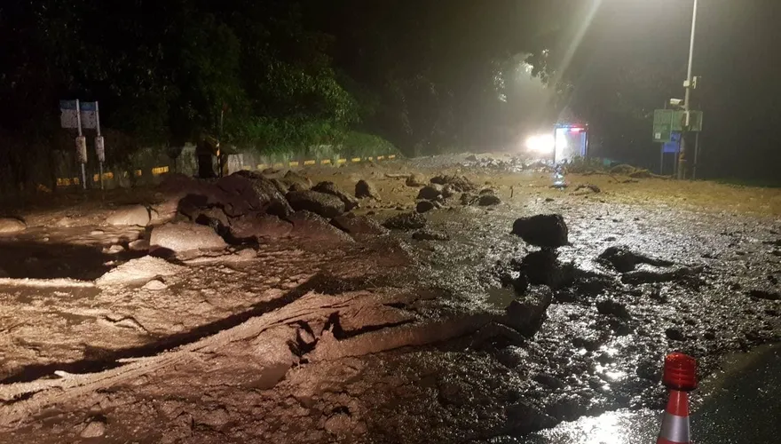 輕颱「尼莎」挾致災性暴雨…陽明山爆發土石流！生態保護區緊急關閉