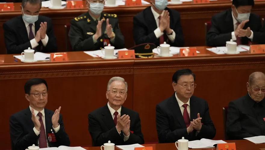 影/陸前總理溫家寶罕見露臉！滿頭白髮精神矍鑠　影片網路熱傳
