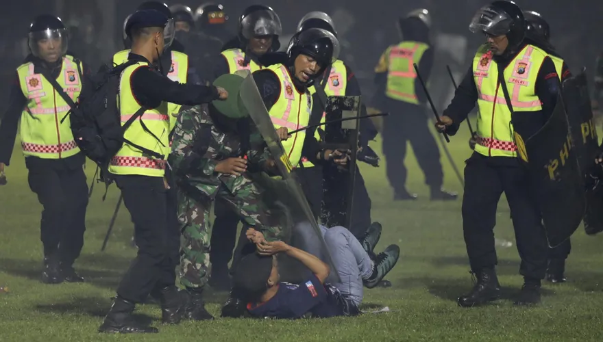 印尼足球慘案調查結果出爐　　警方發射催淚瓦斯導致嚴重踩踏