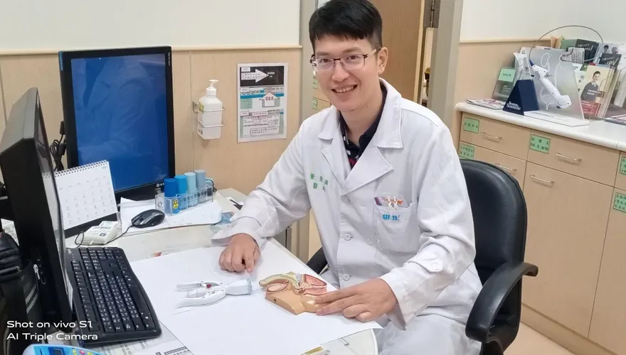 「脫腸」疝氣手術新選擇！醫師：好發於男性