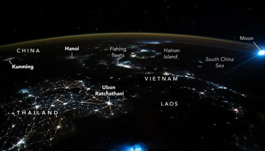 空間站宇航員巧拍南亞夜景照！ 有四大非凡景觀藍色亮光引人注目
