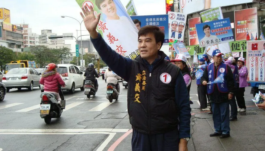 黃義交經濟家庭無憂　老友：他唯獨「對政局失望」
