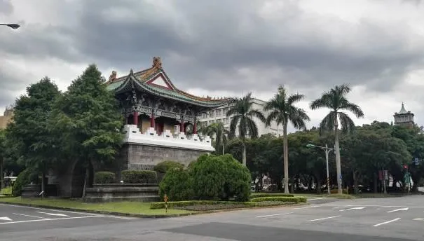 尼莎前腳剛走…新颱風週末恐接力生成！今晨17℃　北、東部變天迎雨彈時間曝