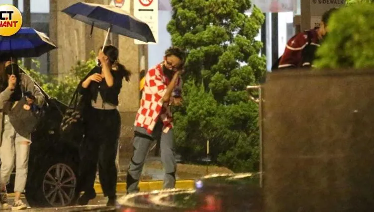直擊原子少年小孩最後舞台！收下鐵粉「4字」難忍激動　落寞離去身影曝光