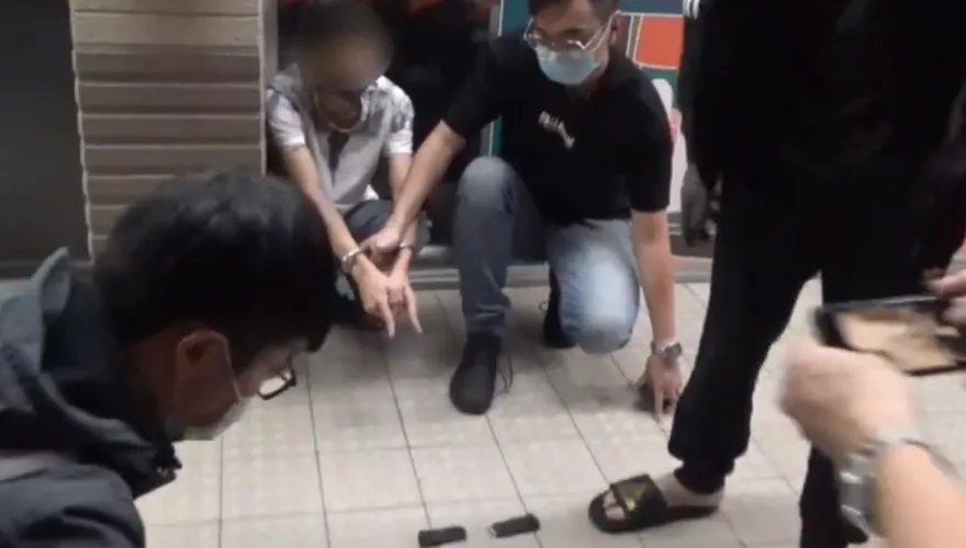 男子兜售槍枝遭警逮　竟掰「小孩剛出生缺奶粉錢」