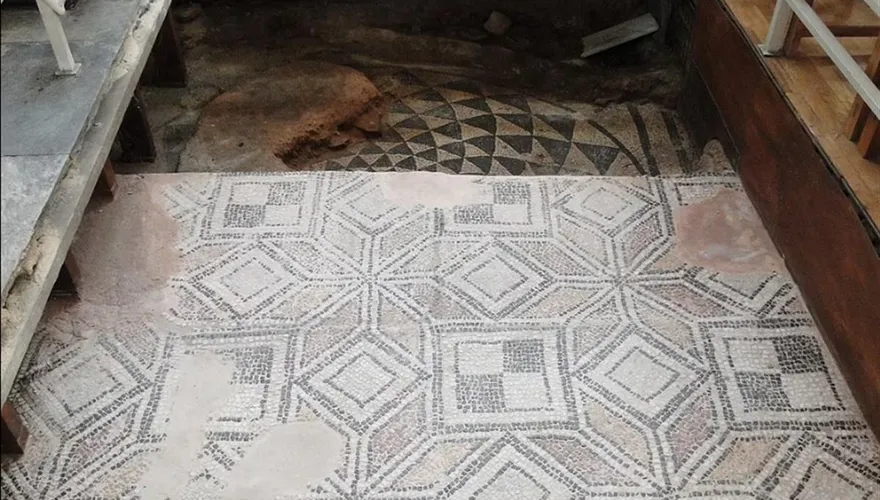 聖誕老人墓找到了！　土耳其1600年前教堂挖出神秘古墓